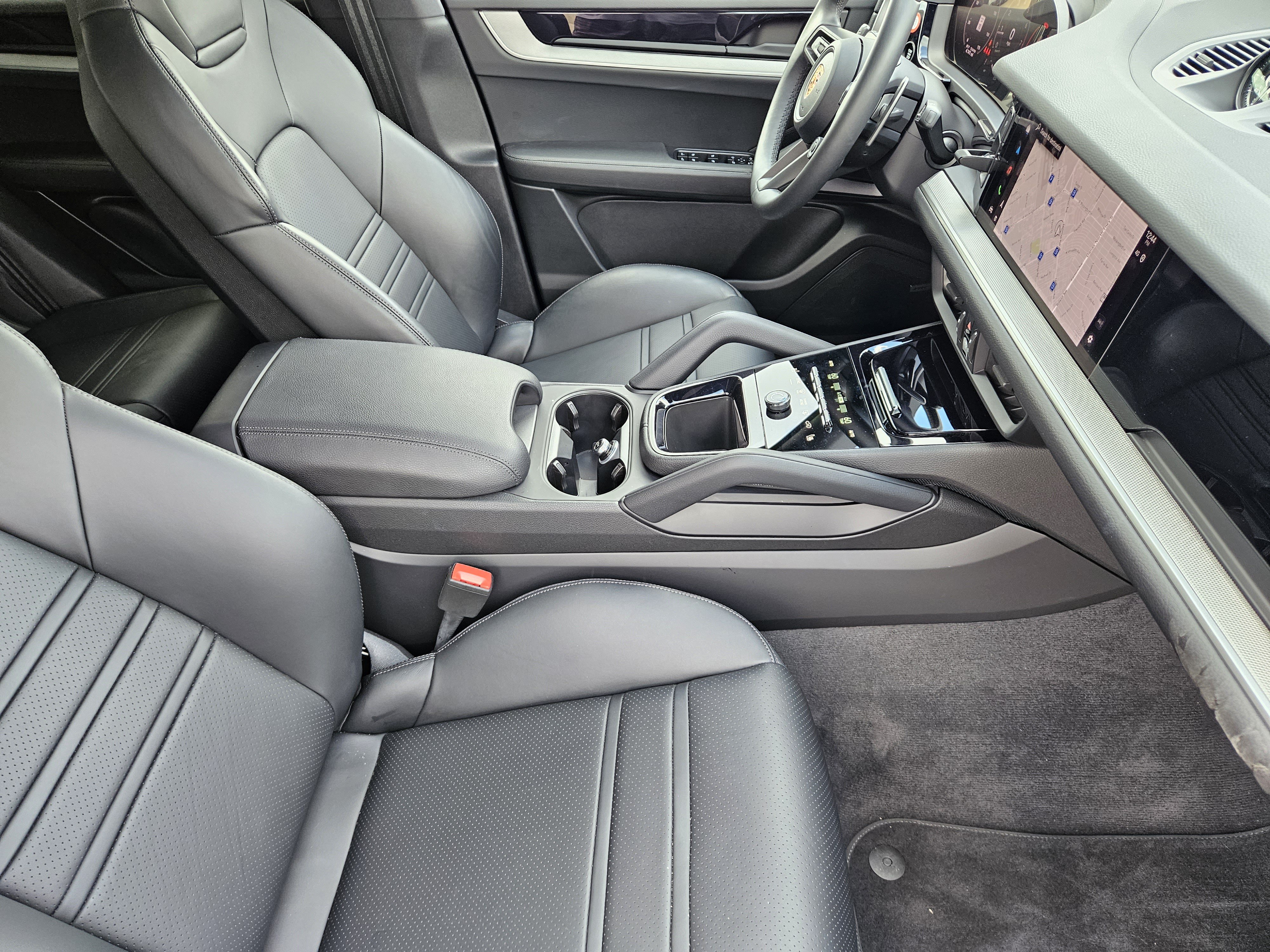 Certified 2026 Porsche Cayenne Coupe AWD/4WD image 15