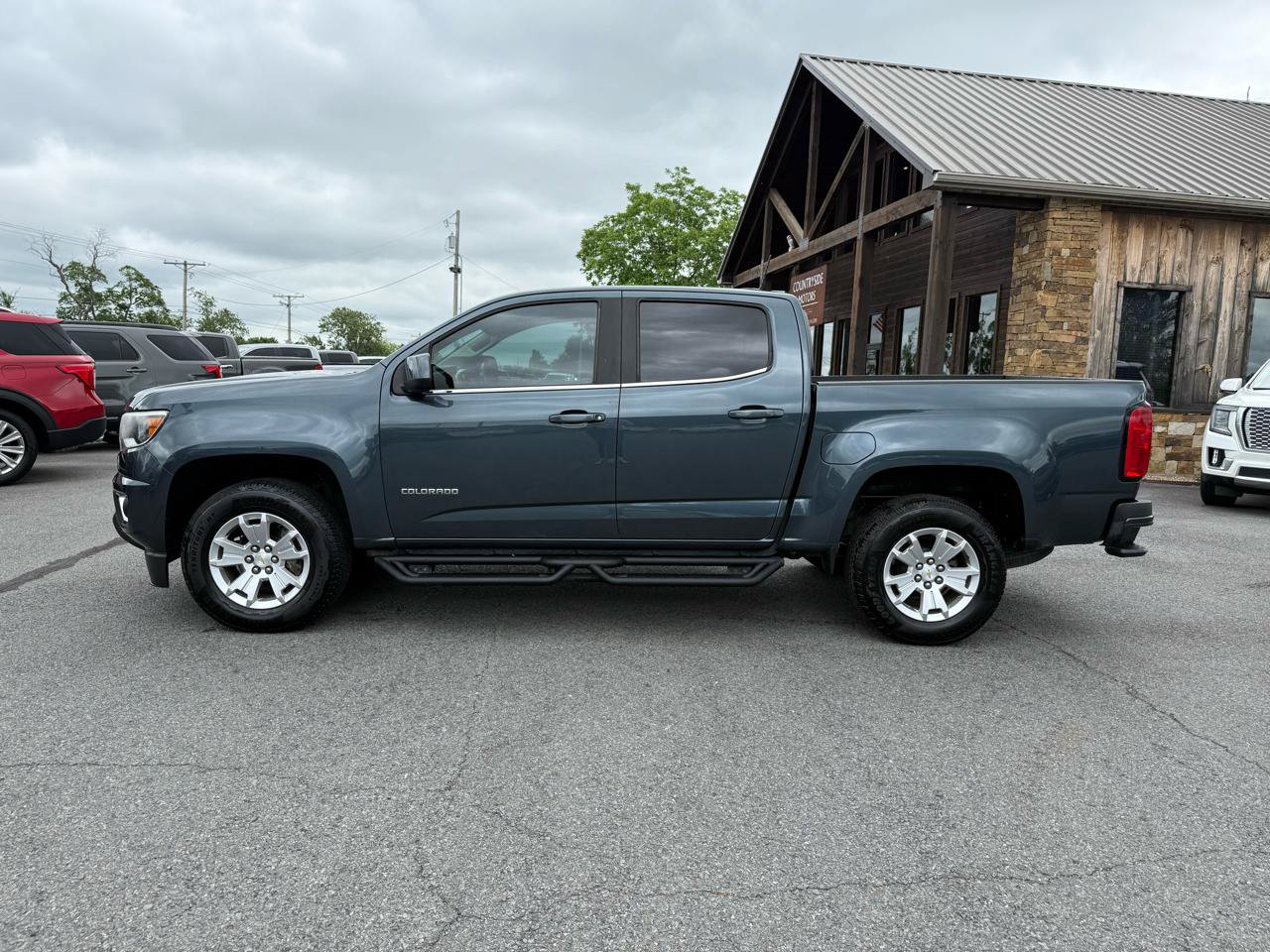 Used 2019 Chevrolet Colorado LT w/ LT Convenience Package RWD image 3
