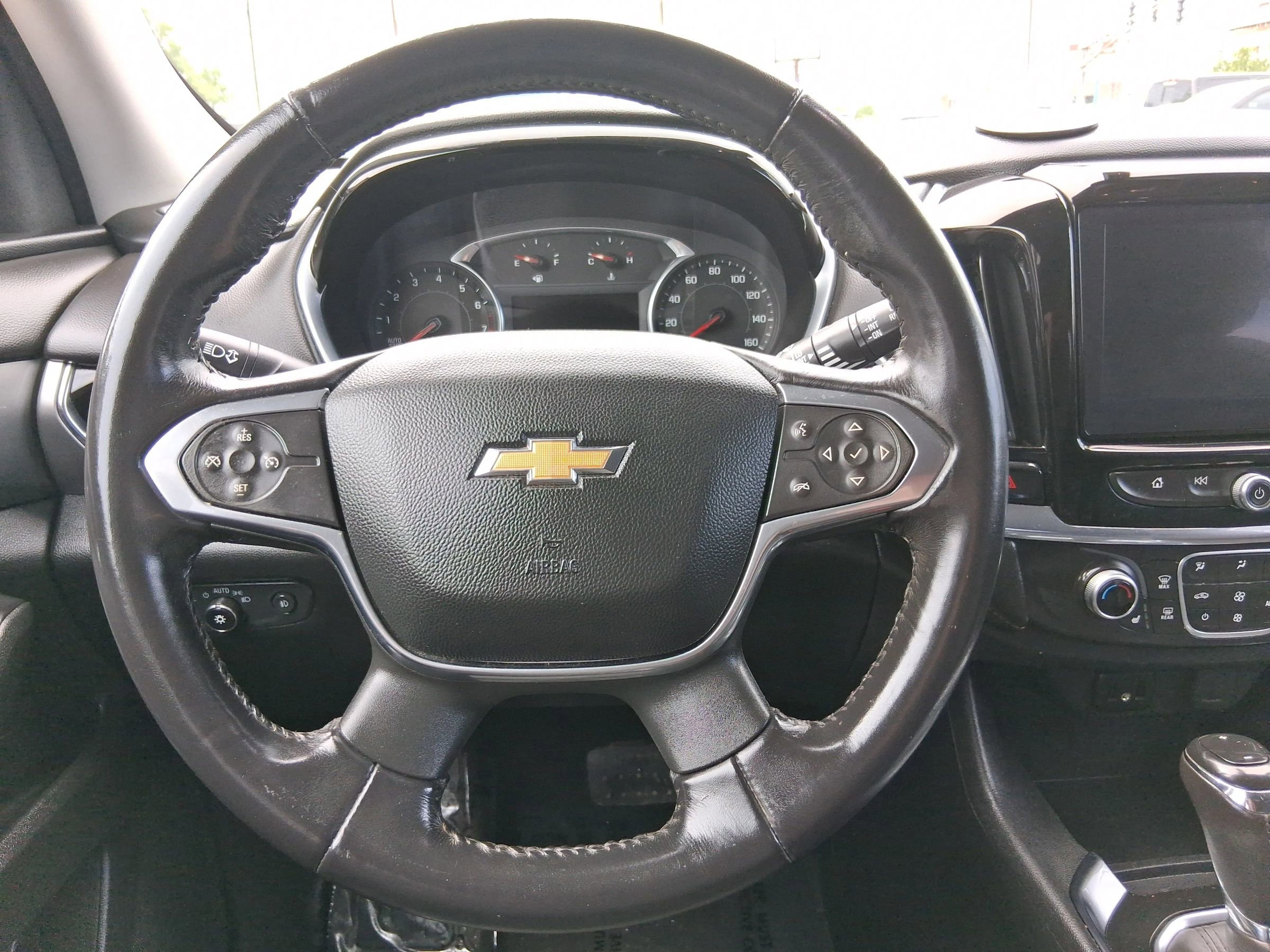 Used 2018 Chevrolet Traverse LT FWD image 16