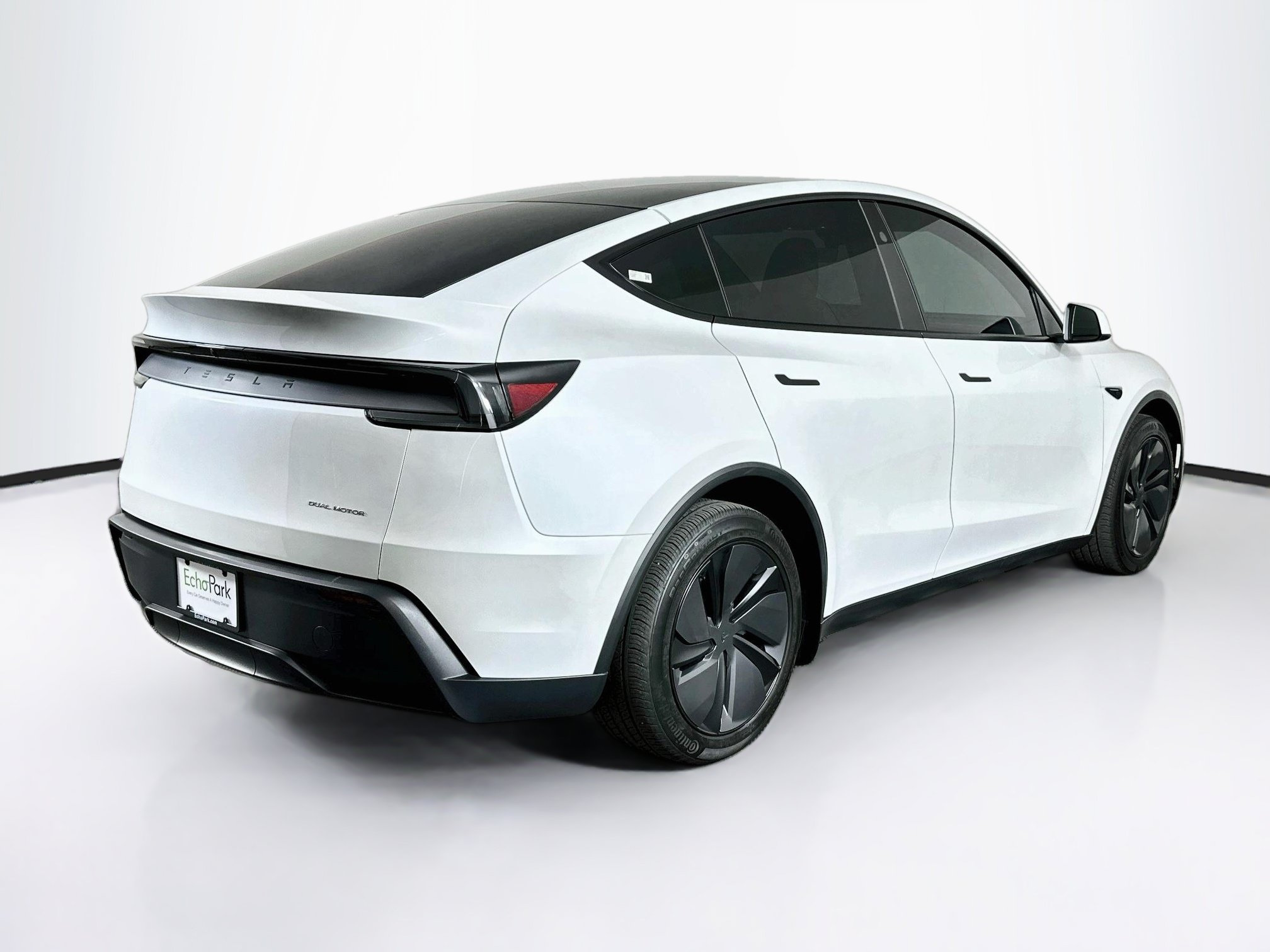 Used 2026 Tesla Model Y Long Range AWD/4WD image 9