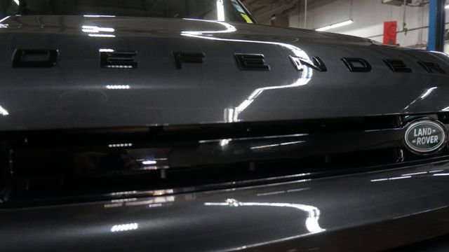 Used 2023 Land Rover Defender 90 S image 57