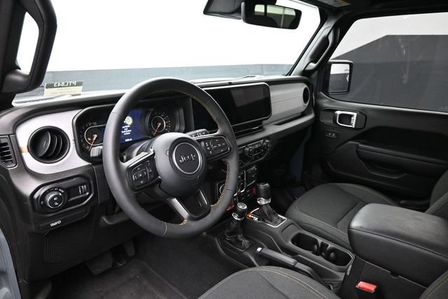 Used 2024 Jeep Gladiator Sport AWD/4WD image 12