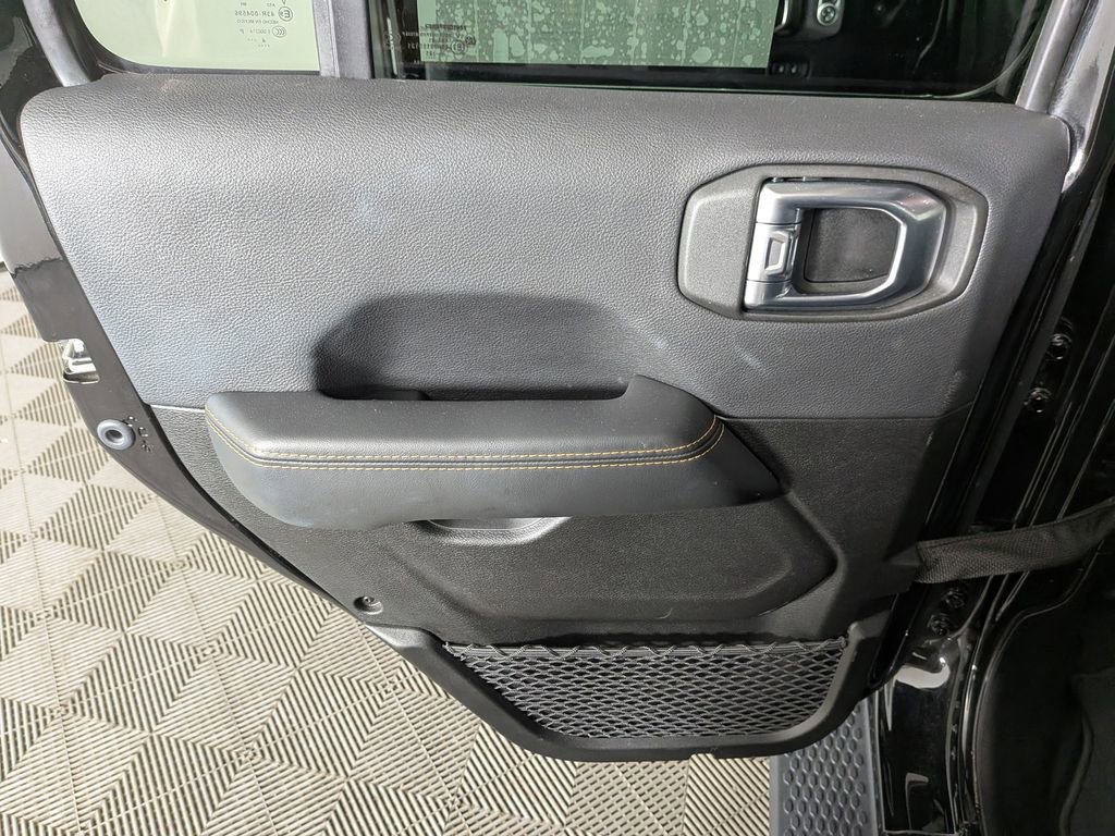 Certified 2025 Jeep Wrangler Unlimited Sahara image 29