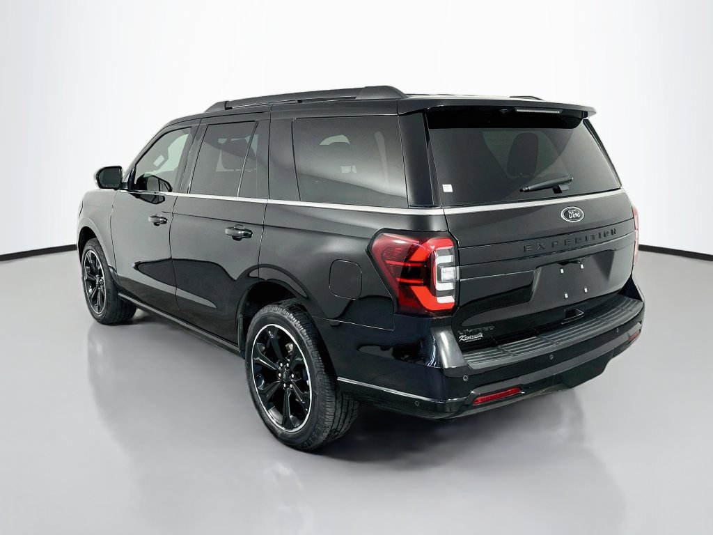Used 2022 Ford Expedition Limited RWD image 5