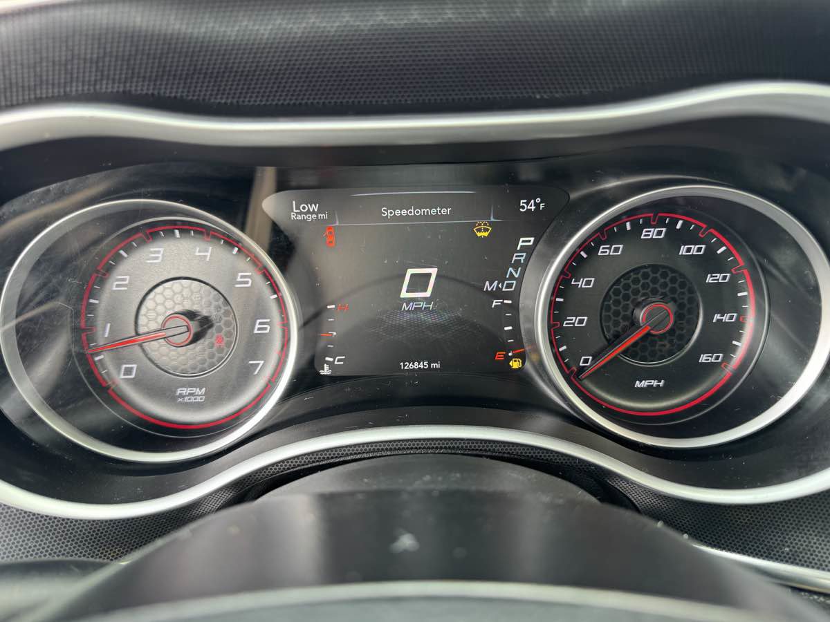 Used 2017 Dodge Charger R/T w/ Driver Confidence Group RWD image 13