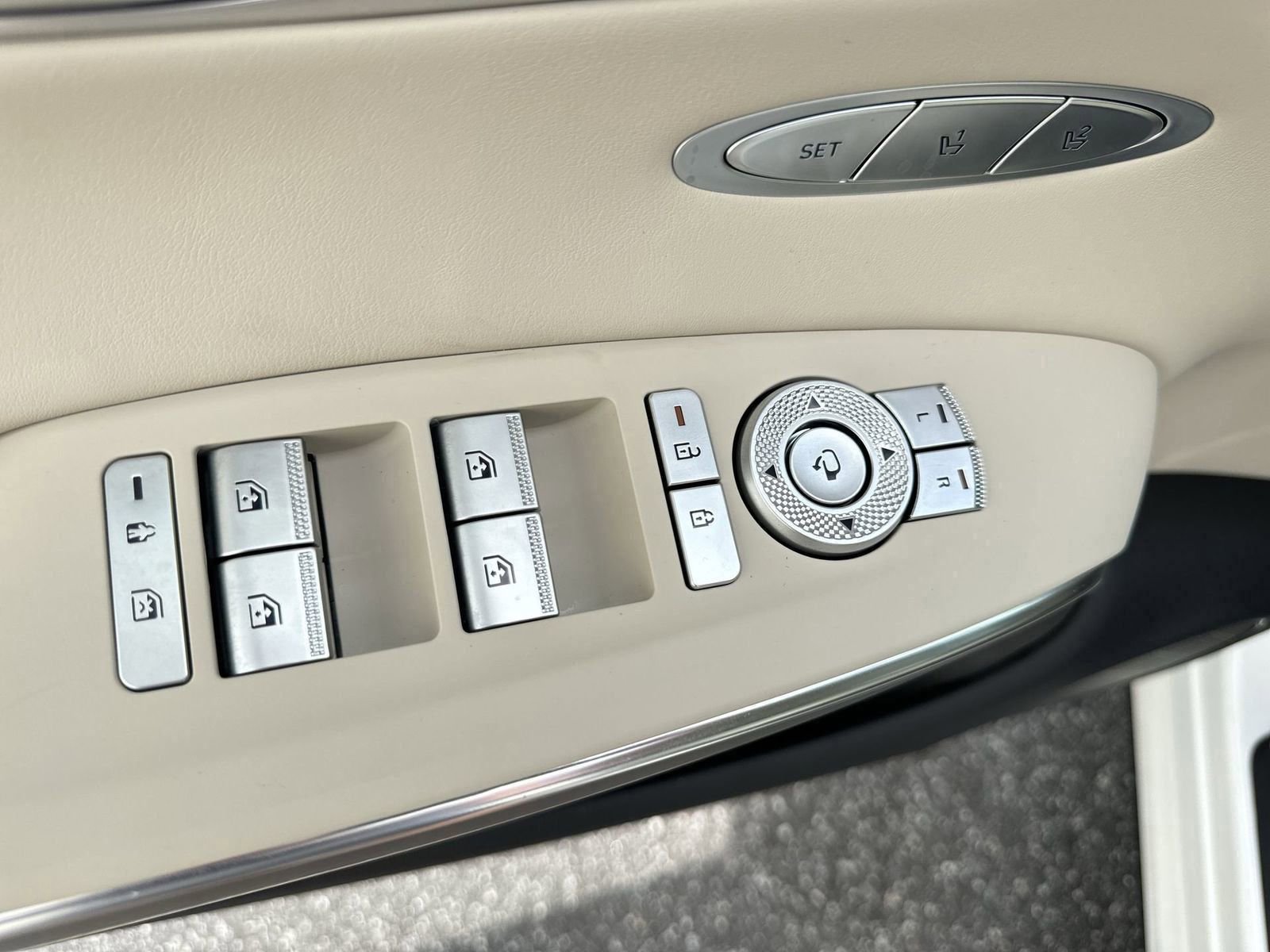 New 2026 Genesis GV70 2.5T Select AWD/4WD image 19