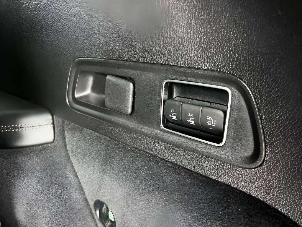 Used 2020 Mercedes-Benz GLS 580 4MATIC image 28