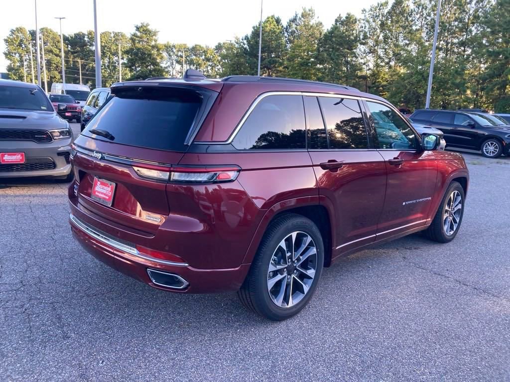 New 2024 Jeep Grand Cherokee Overland w/ Advanced Protech Group III image 5