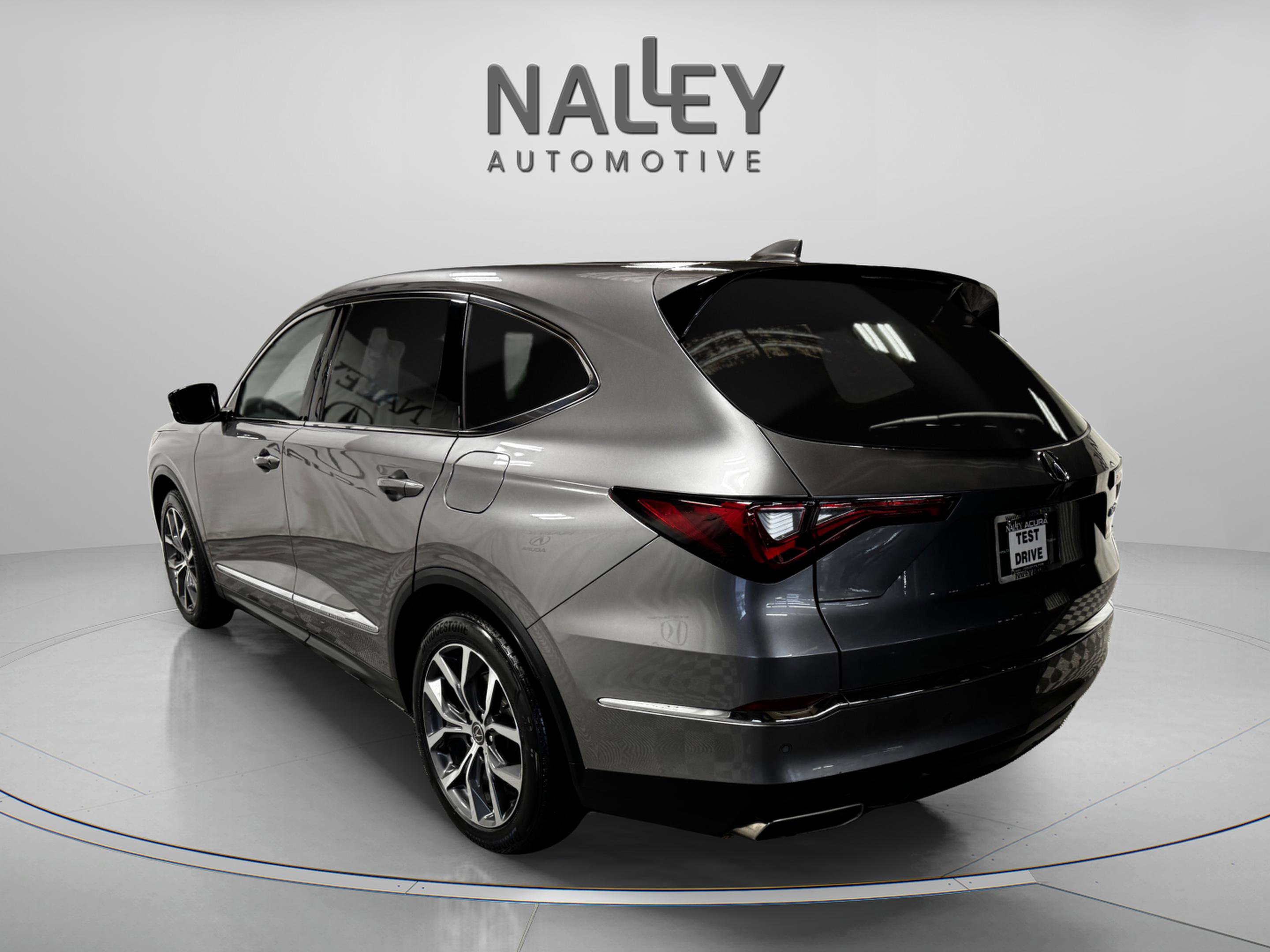 Certified 2023 Acura MDX FWD w/ Technology Package image 3