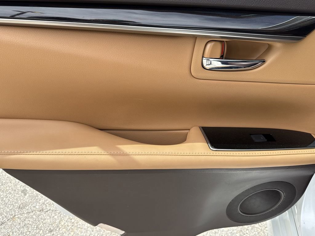 Used 2018 Lexus ES 350 w/ Premier Package FWD image 21