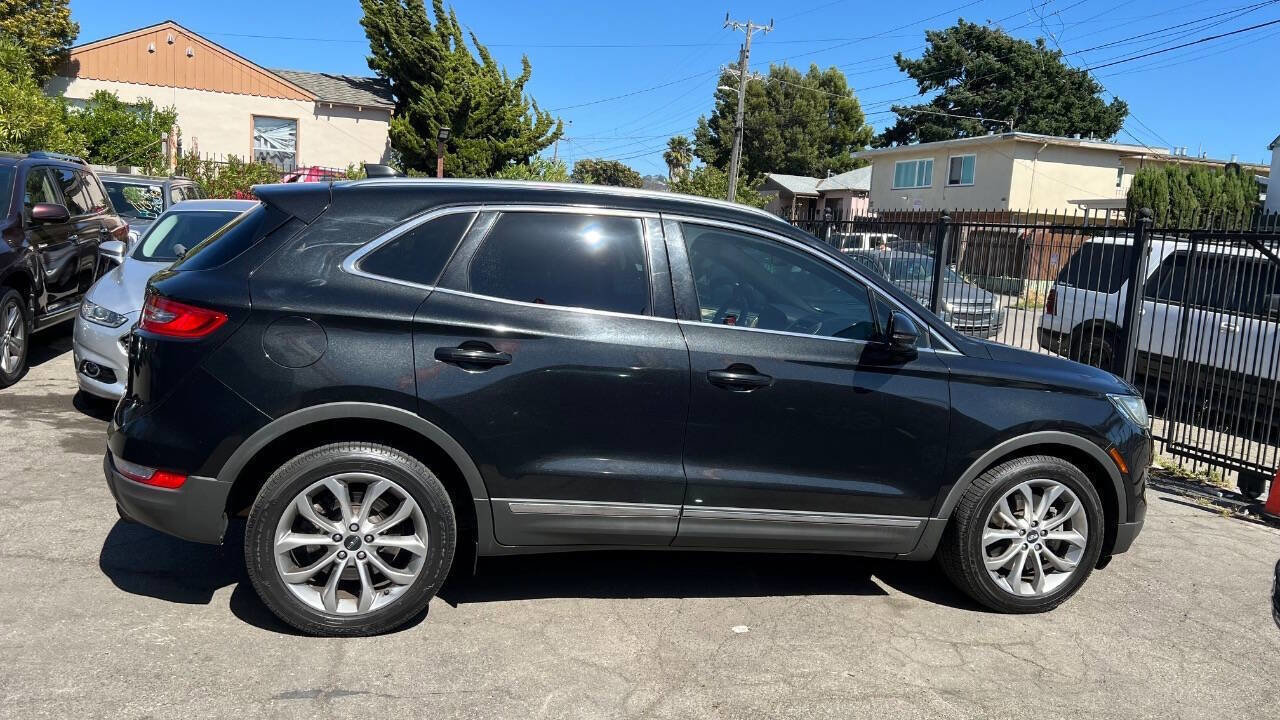 Used 2015 Lincoln MKC FWD w/ Equipment Group 101A Select image 8