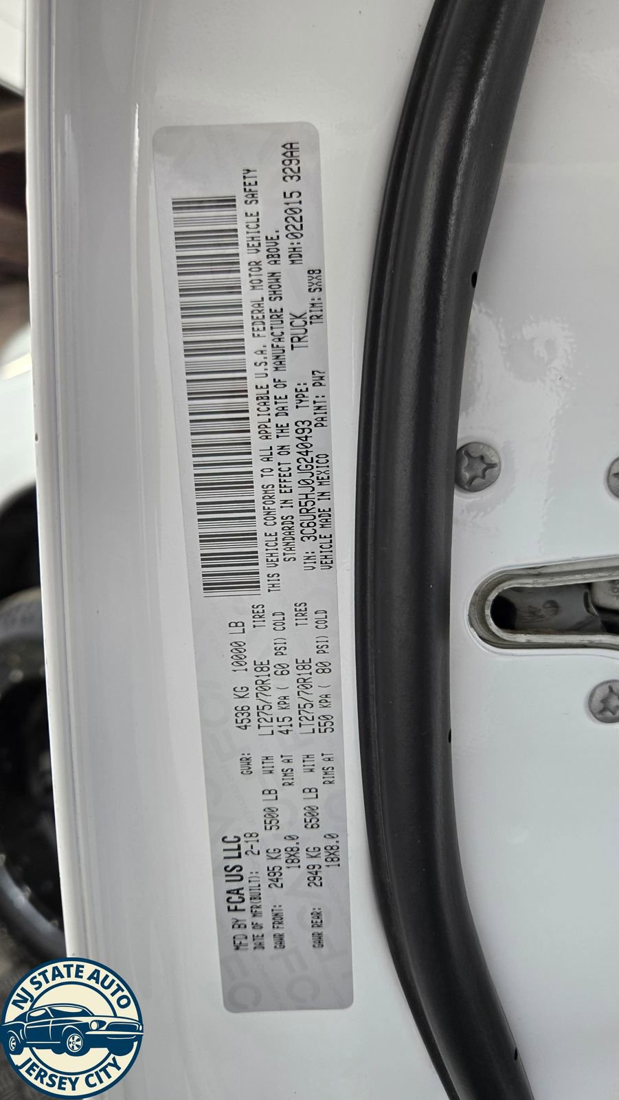 Used 2018 RAM 2500 Tradesman w/ Chrome Appearance Group image 22