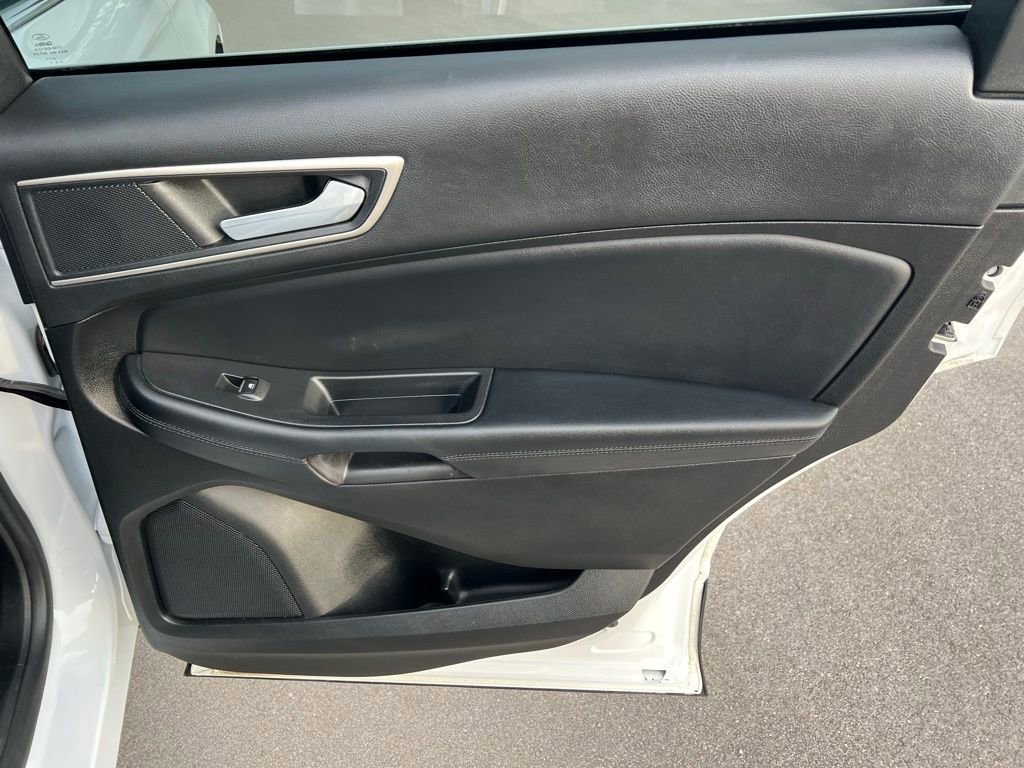 Used 2022 Ford Edge SEL w/ Convenience Package image 23