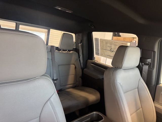 New 2026 GMC Sierra 3500 SLT AWD/4WD image 39
