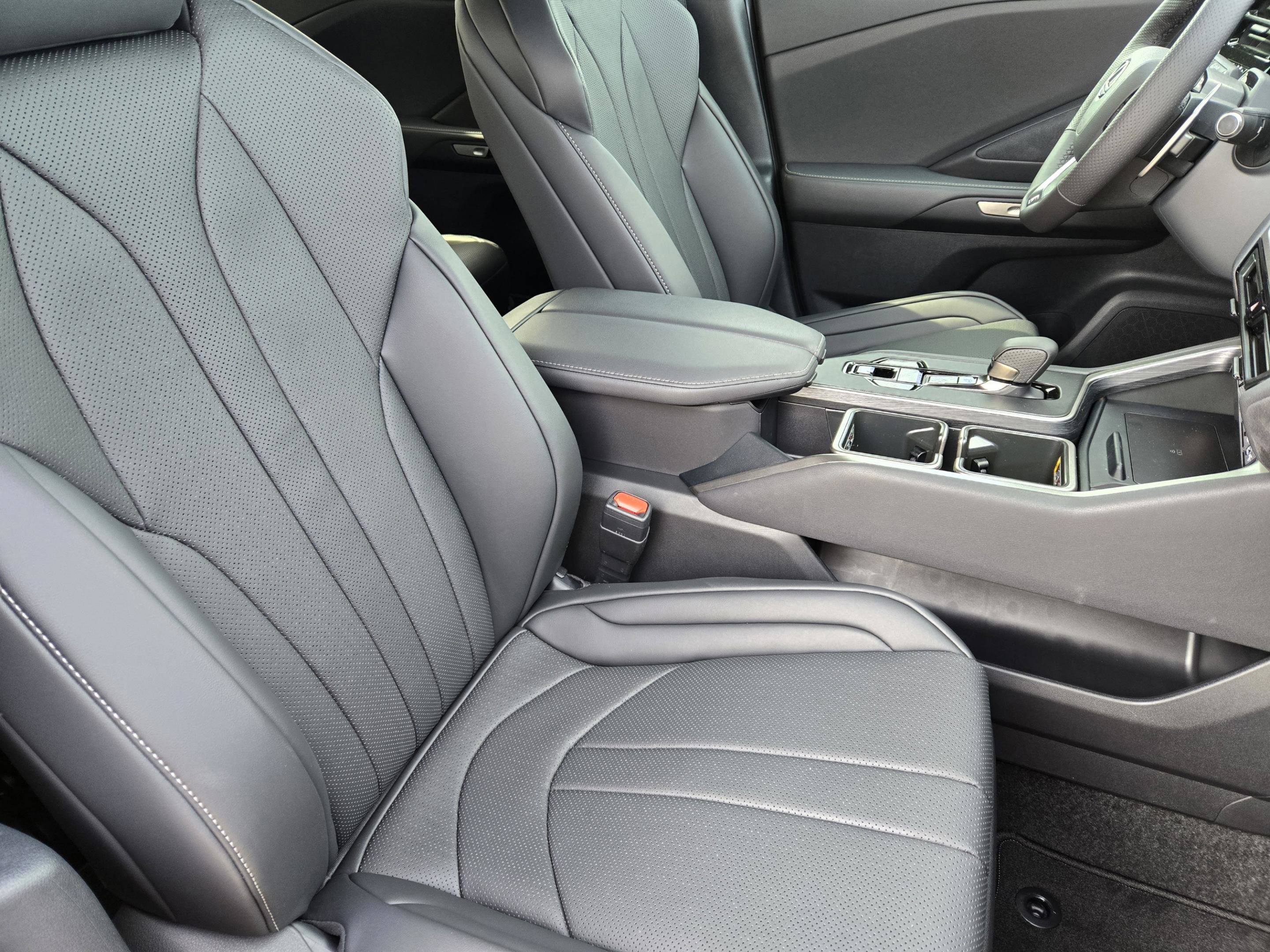 New 2026 Lexus TX 500h AWD image 9