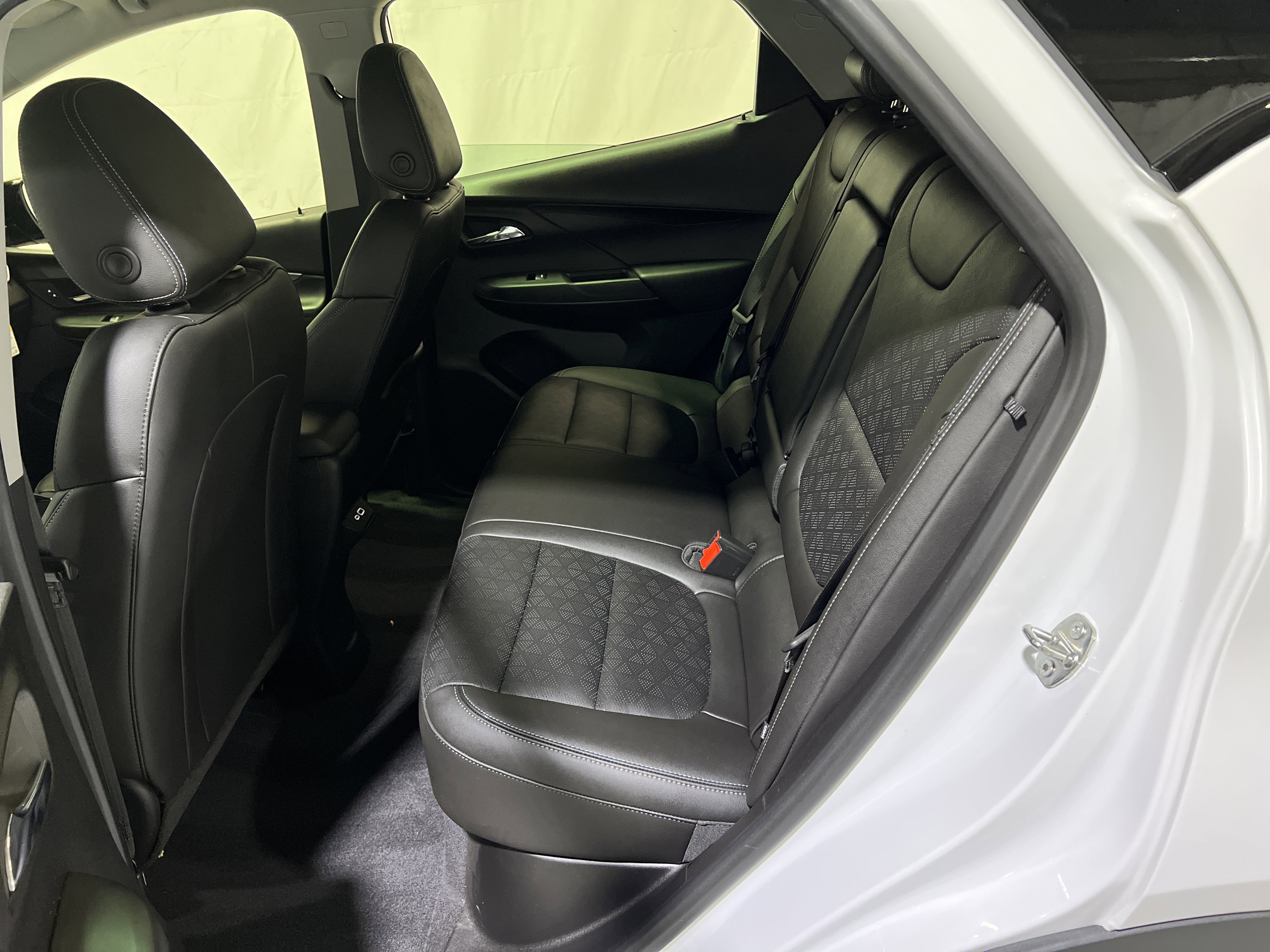 Certified 2023 Chevrolet Bolt LT w/ Infotainment Package image 16