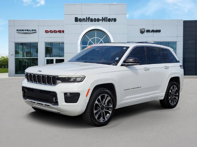 Used 2023 Jeep Grand Cherokee Overland w/ Luxury Tech Group IV RWD image 3