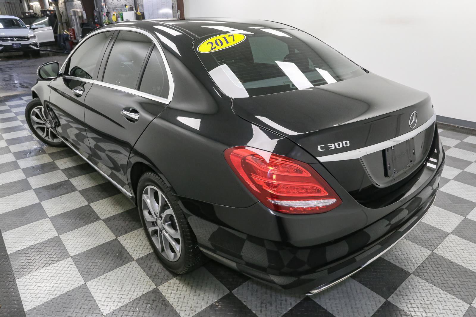 Used 2017 Mercedes-Benz C 300 4MATIC Sedan image 9