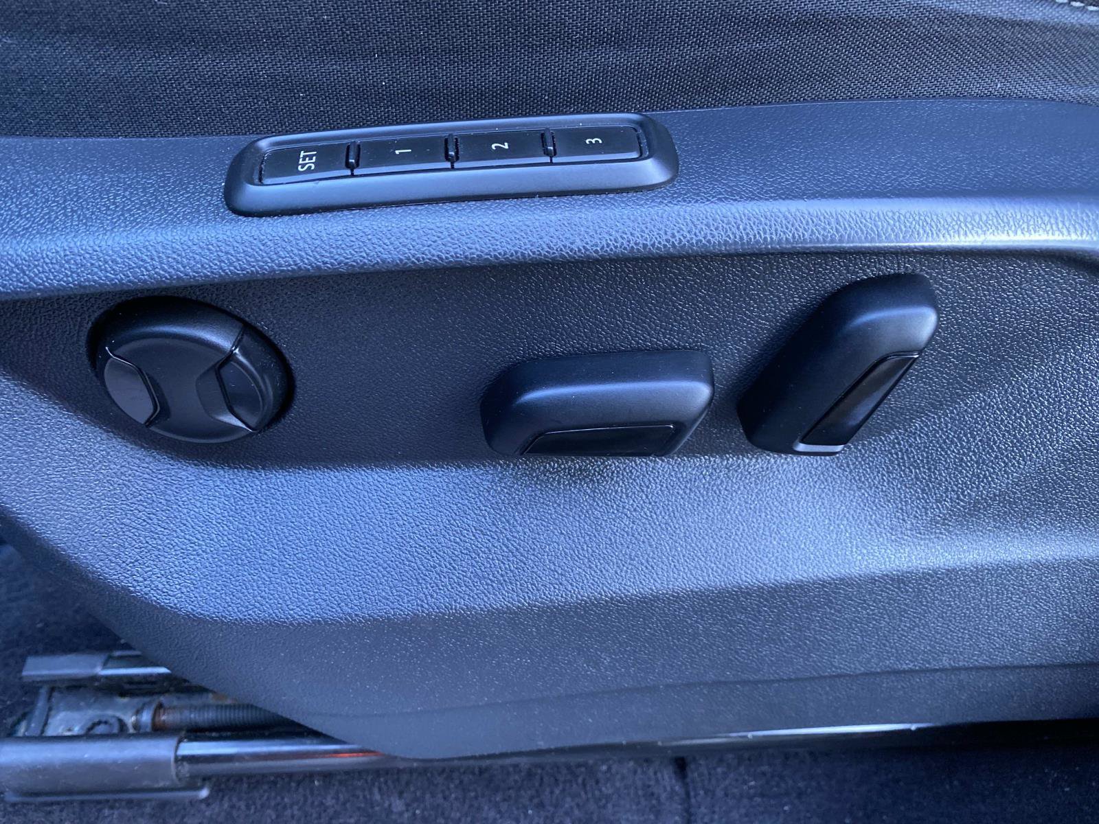 Used 2018 Volkswagen Atlas SEL image 23