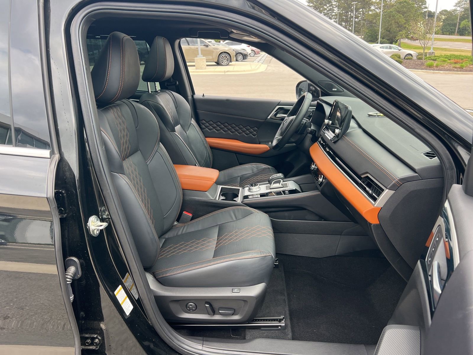 Used 2023 Mitsubishi Outlander SEL 40th Anniversary AWD/4WD image 42