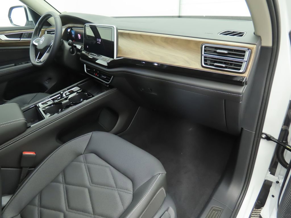 New 2026 Volkswagen Atlas SE image 17