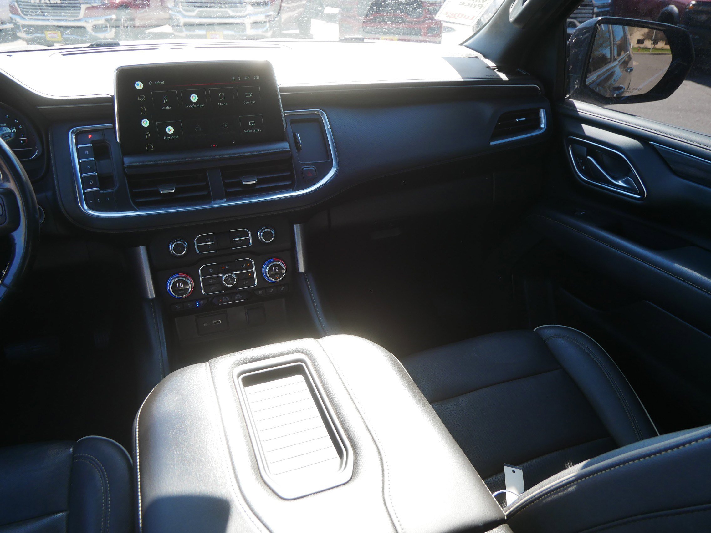 Used 2022 GMC Yukon XL SLT w/ SLT Premium Package AWD/4WD image 11