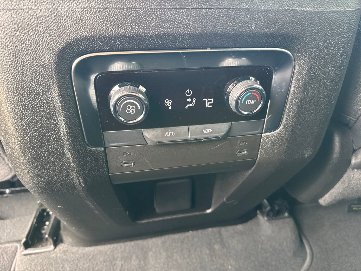 Used 2025 Chevrolet Tahoe LT AWD/4WD image 19