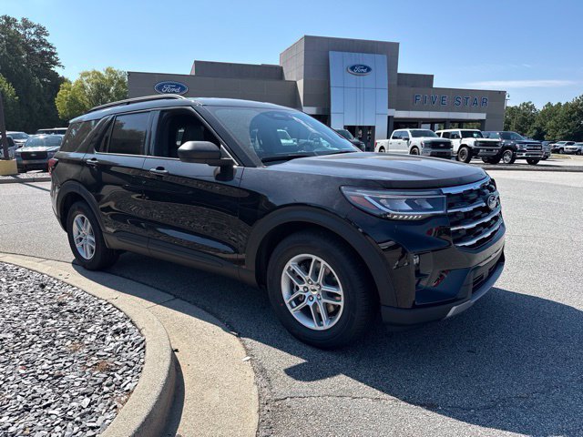 New 2027 Ford Explorer Active w/ Active Comfort Package RWD image 2