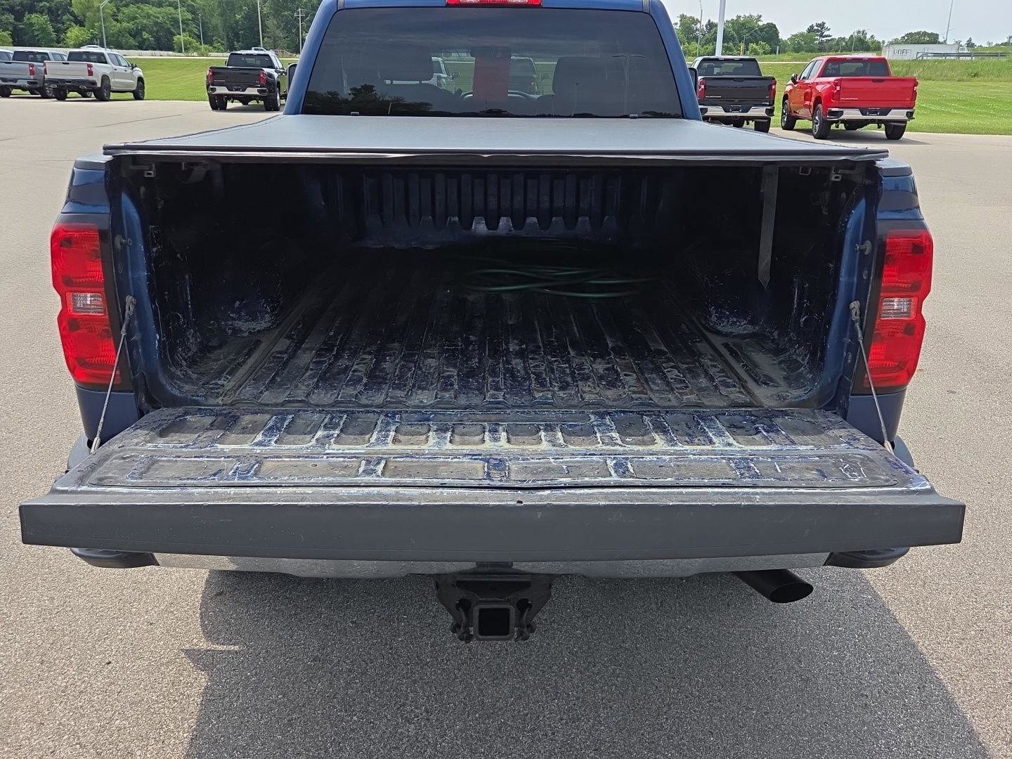 Used 2015 Chevrolet Silverado 2500 LT w/ LT Convenience Package AWD/4WD image 6