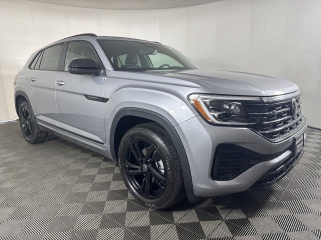 New 2026 Volkswagen Atlas Cross Sport SEL R-Line image 1