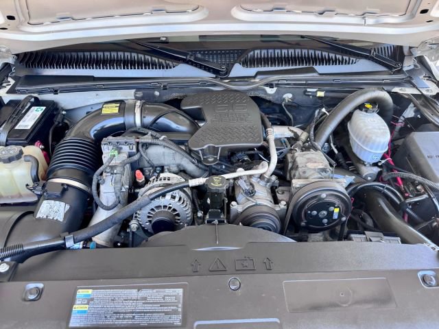 Used 2007 GMC Sierra 3500 SLT w/ Heavy-Duty Power Package image 28