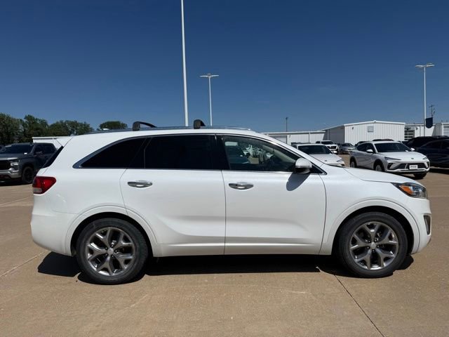 Used 2016 Kia Sorento SX FWD image 2