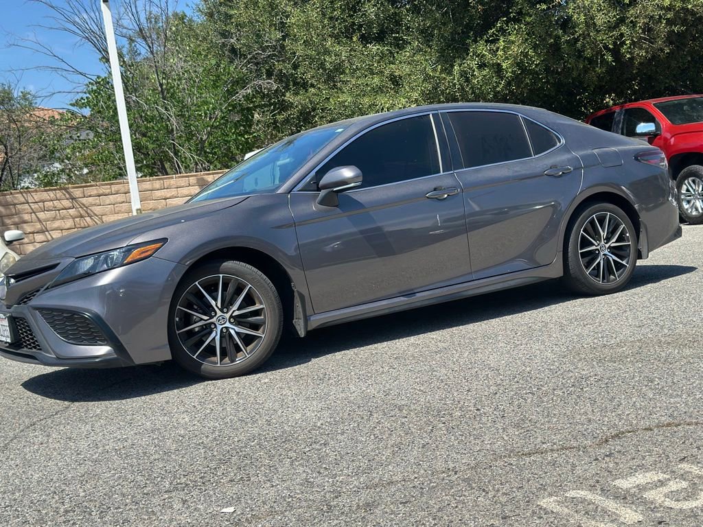 Used 2024 Toyota Camry SE w/ Blackout Package (TMS) FWD image 1
