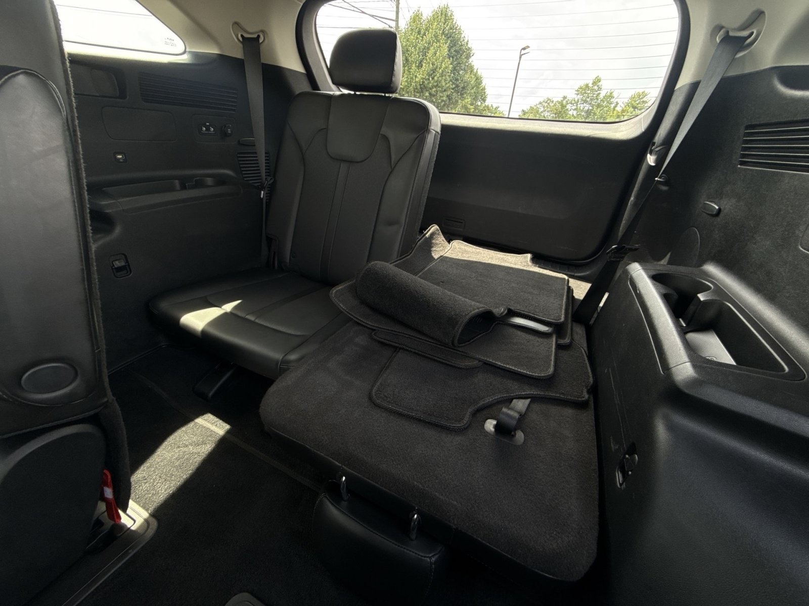 Used 2022 Kia Sorento EX w/ Panoramic Sunroof Package FWD image 24