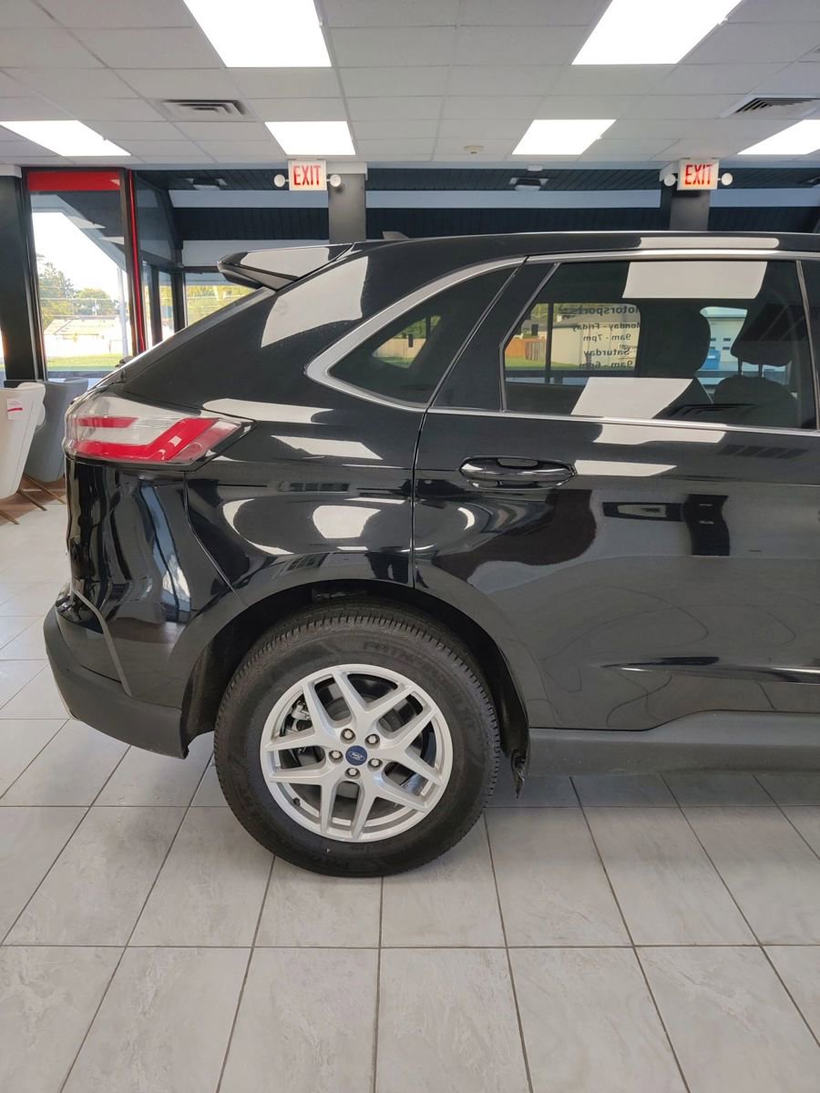 Used 2022 Ford Edge SEL image 5