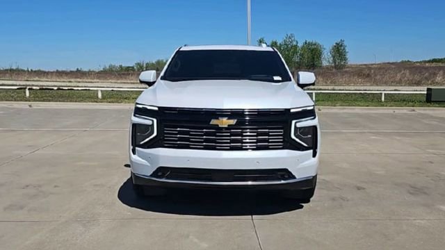 New 2026 Chevrolet Tahoe High Country AWD/4WD image 3