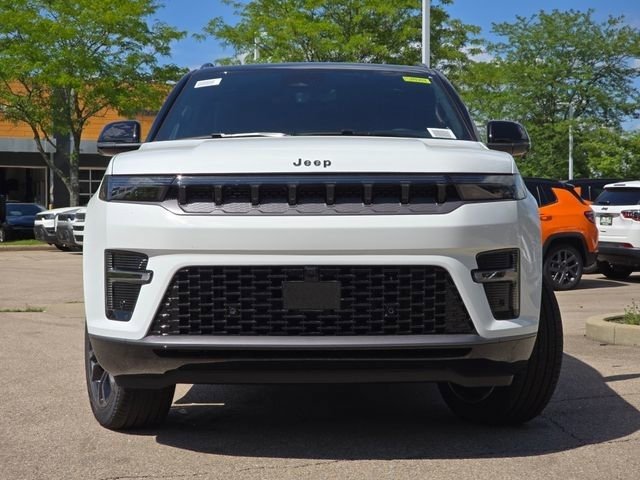 New 2026 Jeep Grand Wagoneer L Summit AWD/4WD image 3