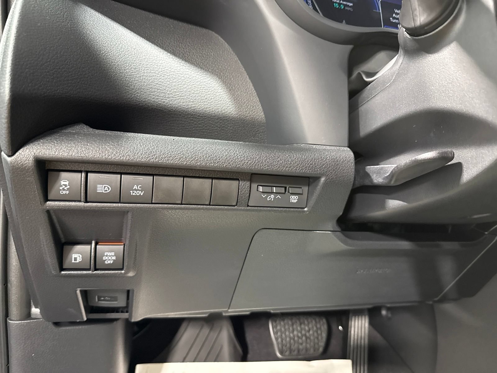 New 2026 Toyota Sienna XSE FWD image 40