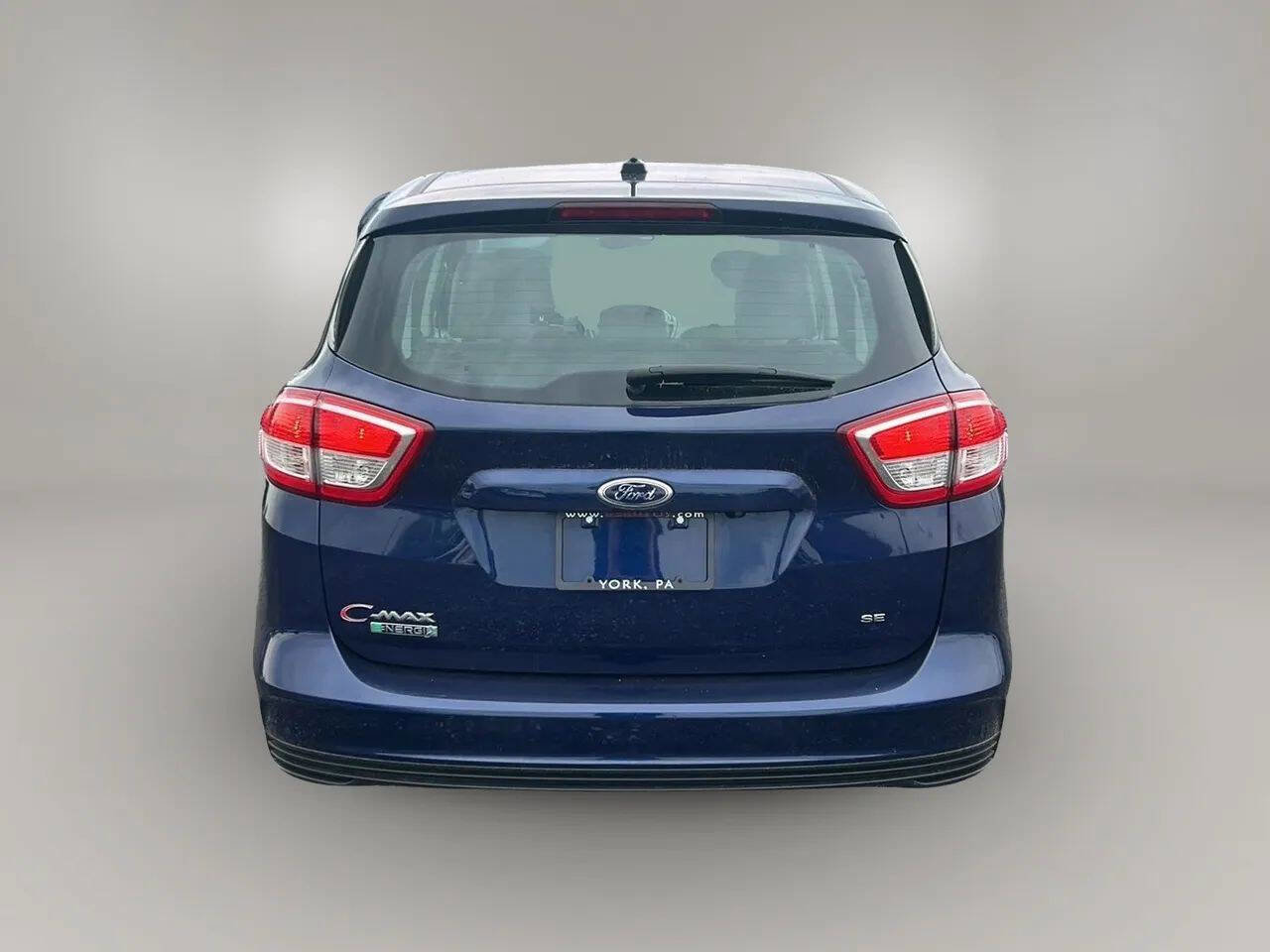 Used 2017 Ford C-MAX Energi SE w/ Equipment Group 402A FWD image 6