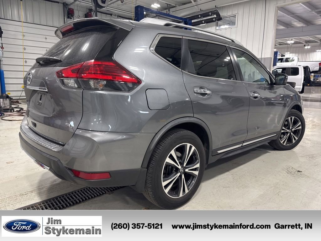 Used 2017 Nissan Rogue SL w/ SL Premium Package image 9