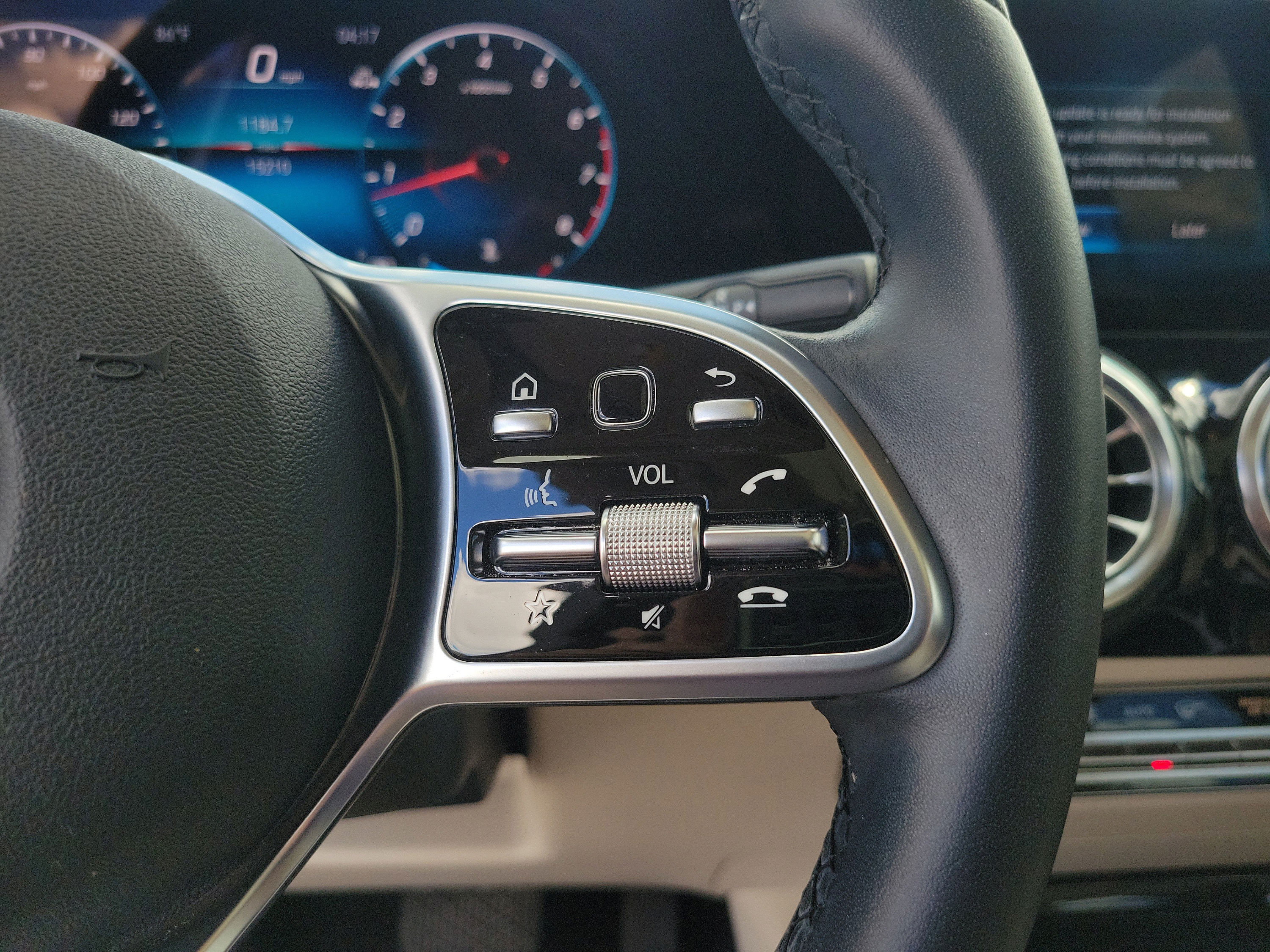 Used 2023 Mercedes-Benz GLA 250 image 22