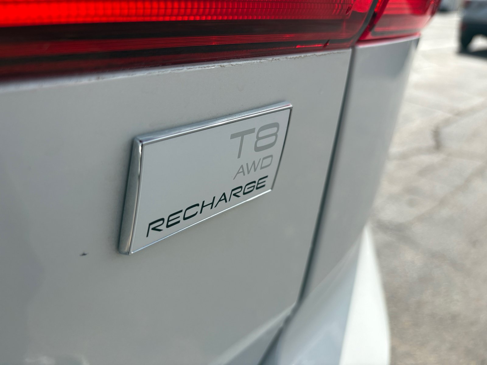 Used 2024 Volvo XC60 T8 Plus AWD/4WD image 16