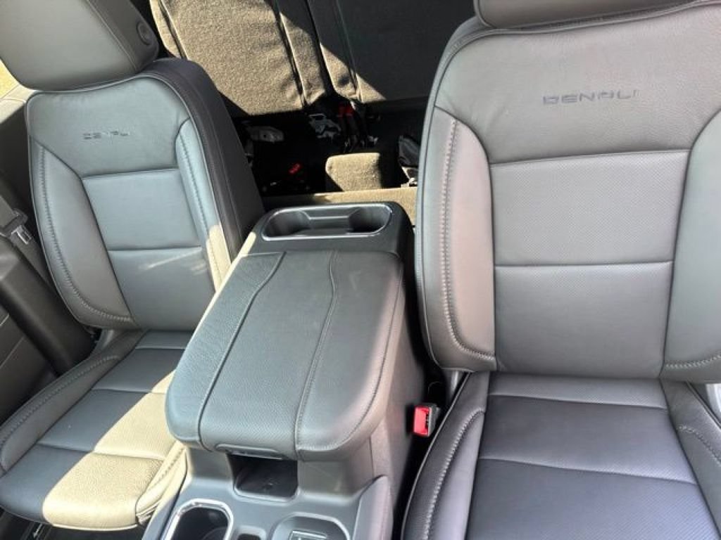 New 2026 GMC Sierra 1500 Denali w/ Denali Reserve Package AWD/4WD image 13