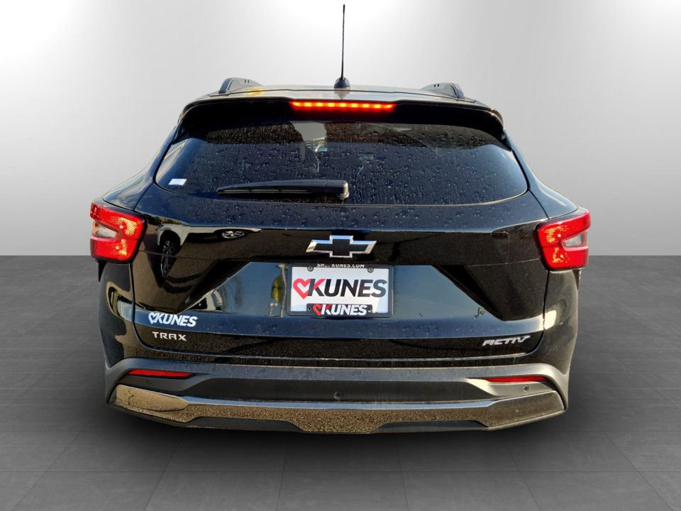 Used 2025 Chevrolet Trax ACTIV w/ Driver Confidence Package FWD image 6