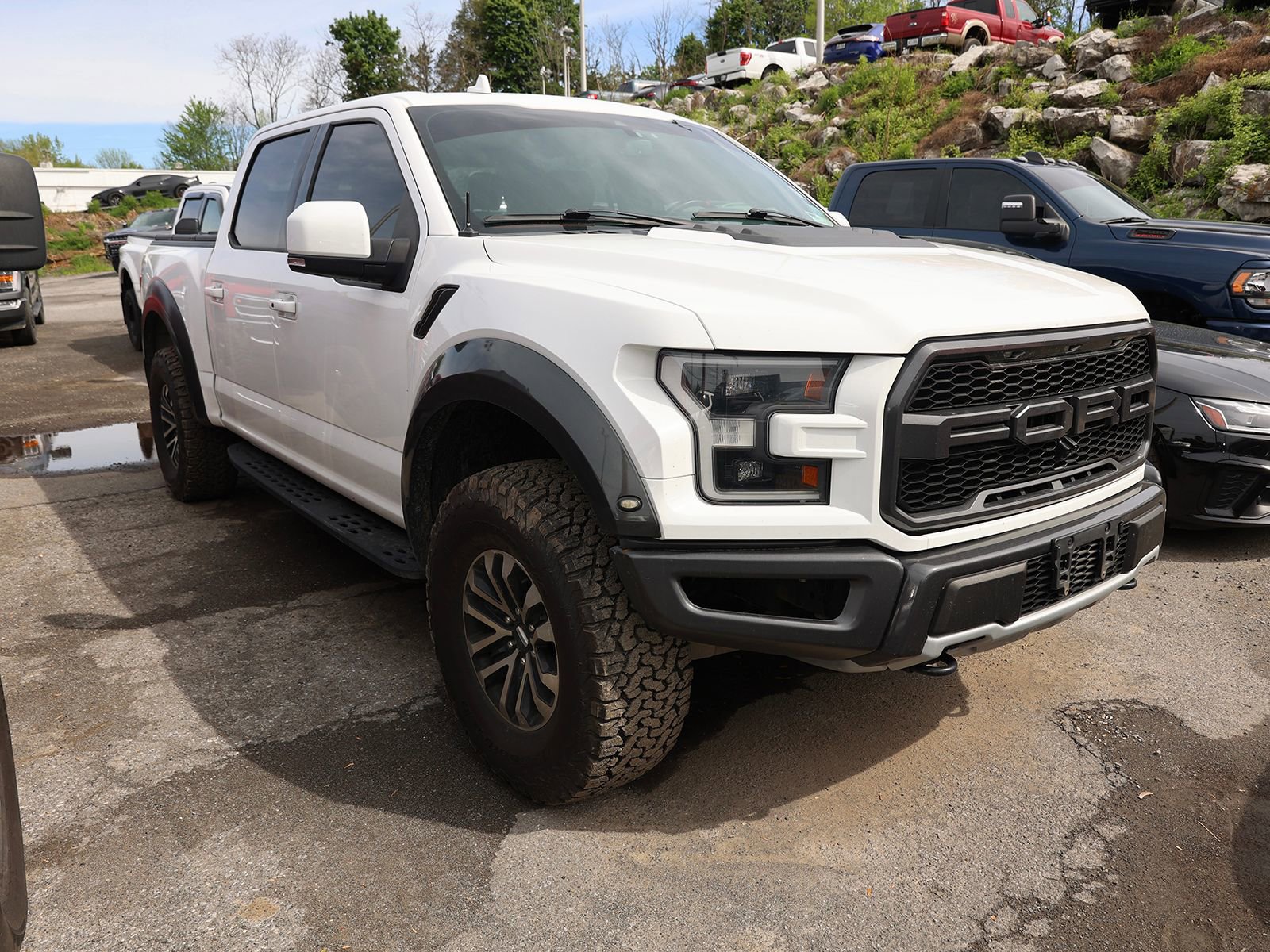 Used 2020 Ford F150 Raptor w/ Equipment Group 802A Luxury AWD/4WD image 1