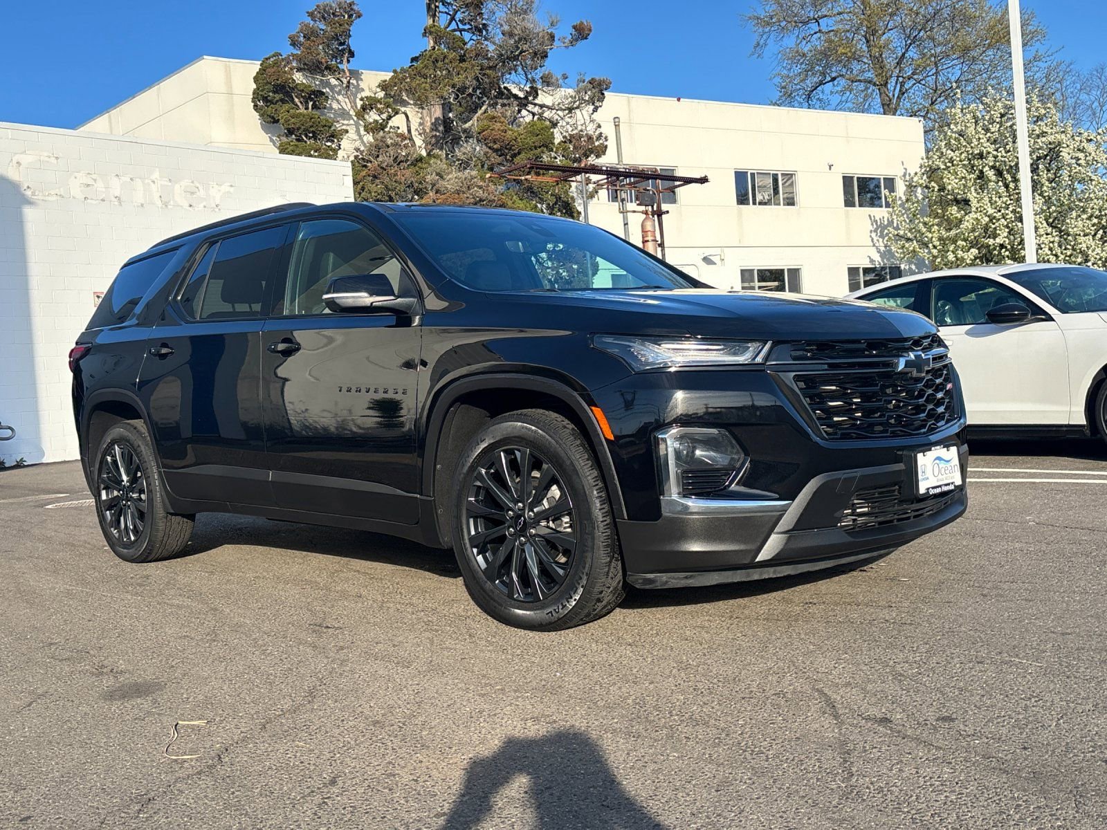 Used 2023 Chevrolet Traverse RS AWD/4WD image 1