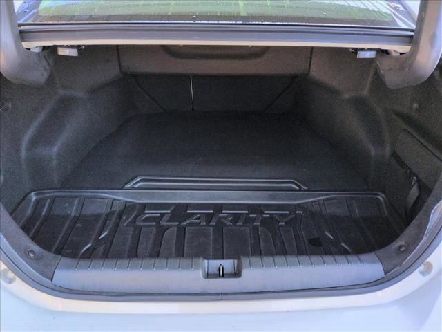 Used 2020 Honda Clarity Touring image 6
