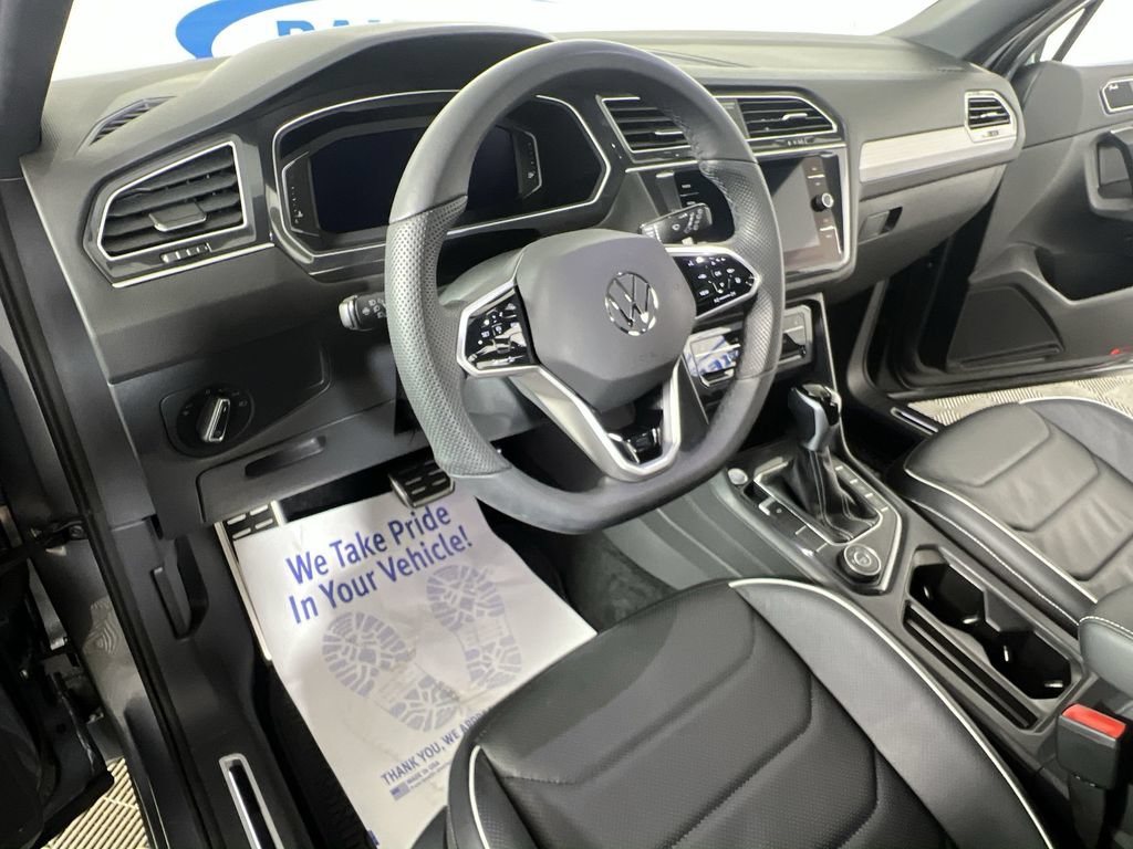 Used 2024 Volkswagen Tiguan SEL R-Line AWD/4WD image 11