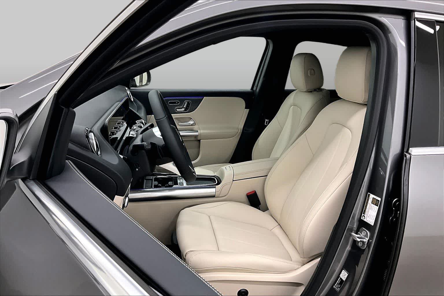 New 2026 Mercedes-Benz GLA 250 4MATIC image 9
