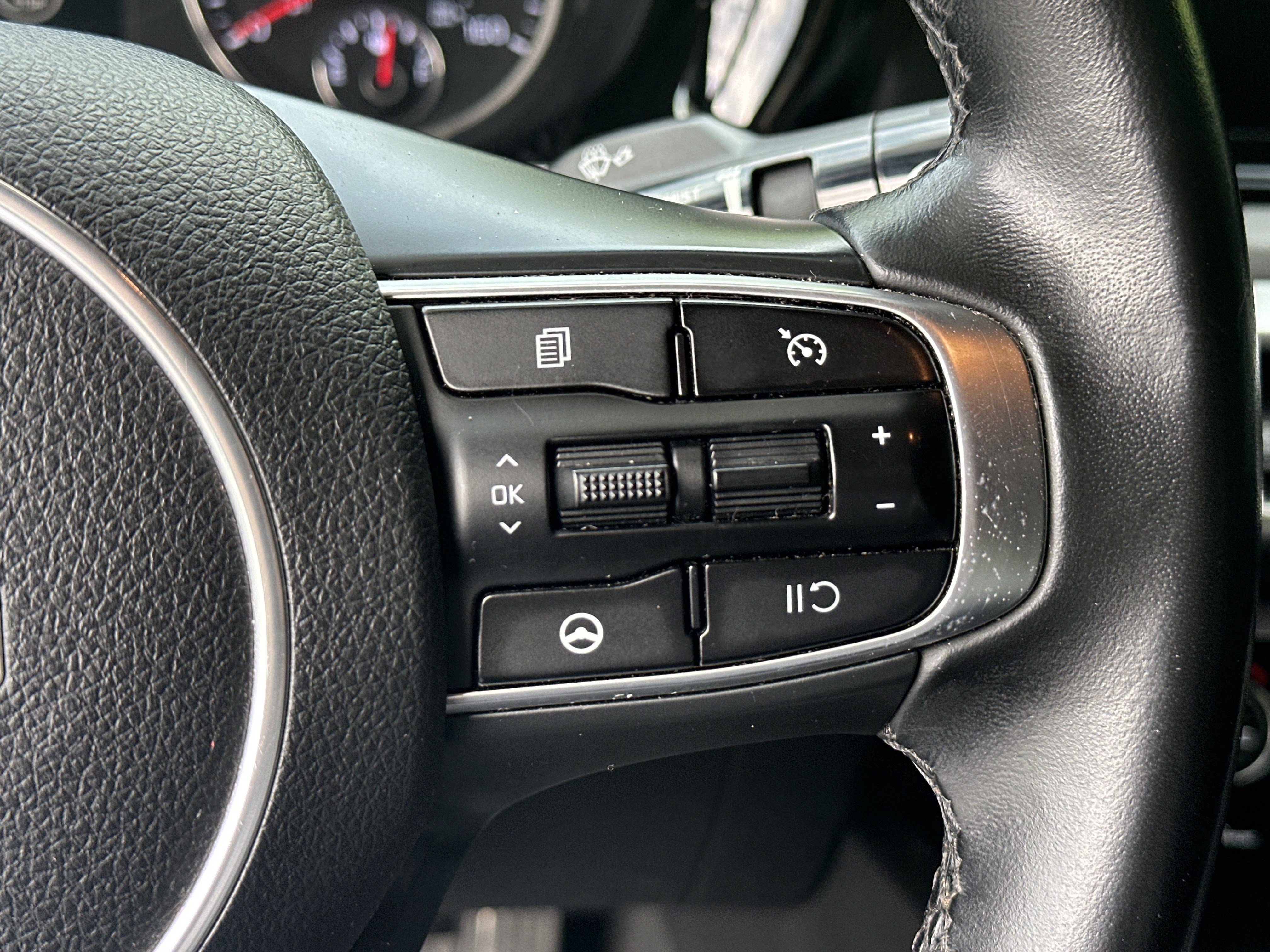 Used 2022 Kia K5 GT-Line FWD image 27